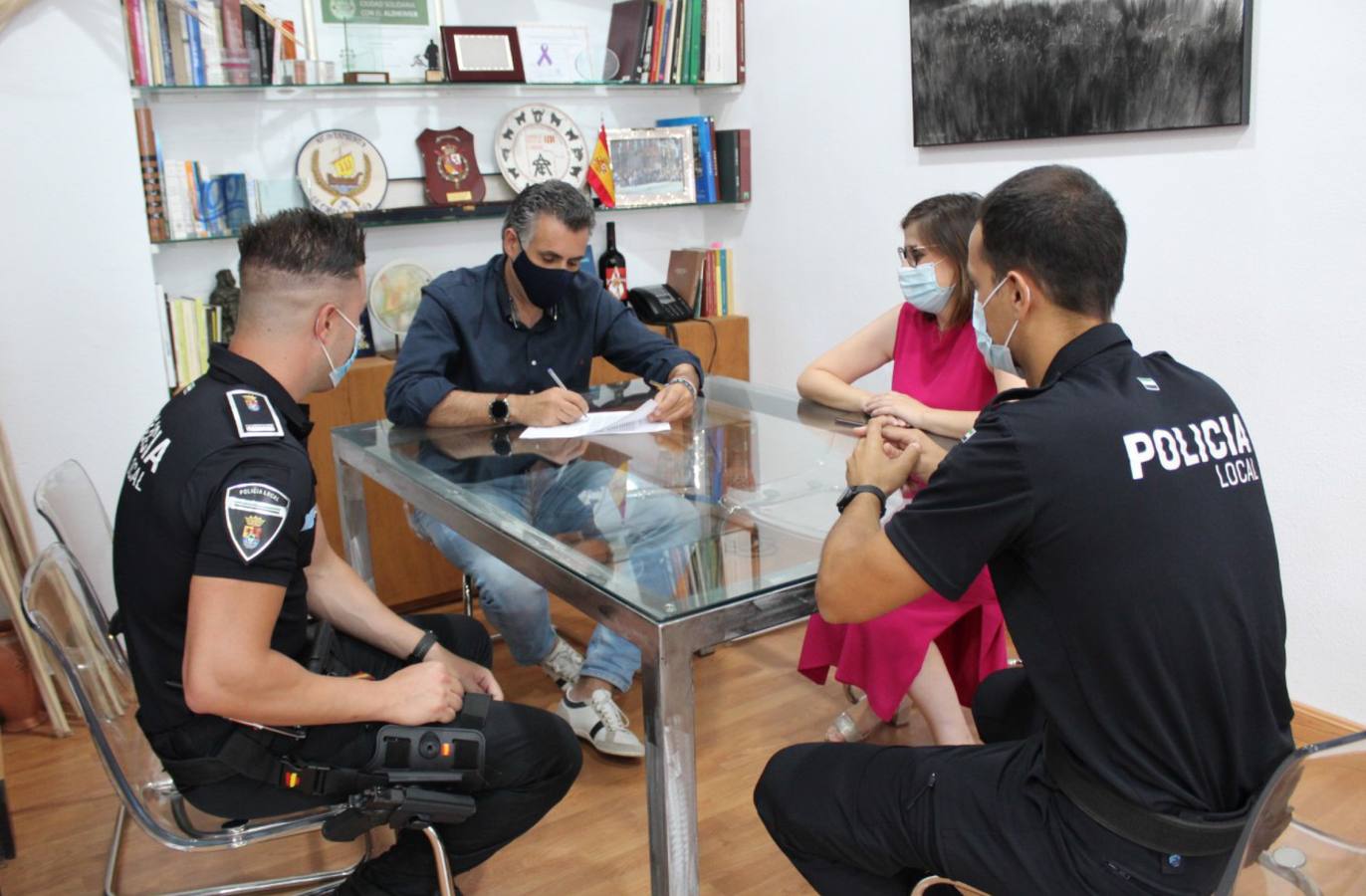 La Policía Local cuenta con un nuevo miembro en su plantilla