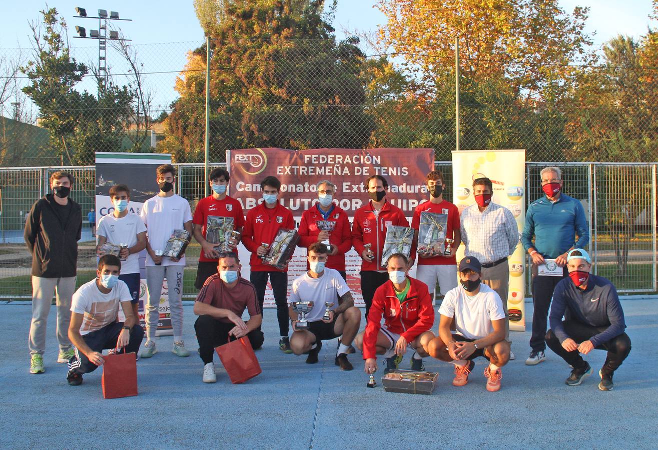 El Club de Tenis Cabezarrubia campeón de Extremadura de Tenis Absoluto por Equipos