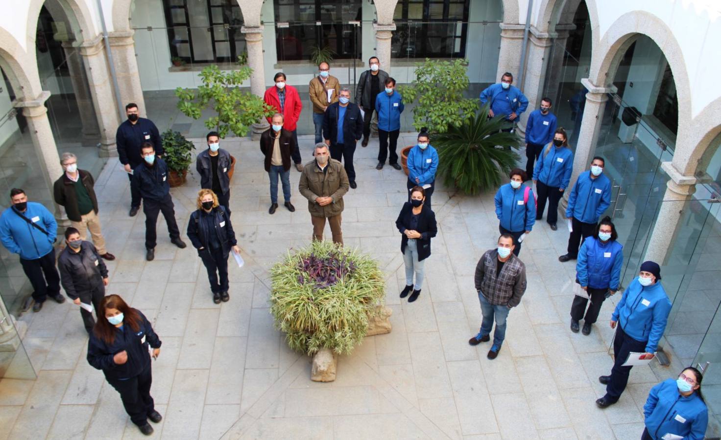 Clausuradas las escuelas profesionales de Coria