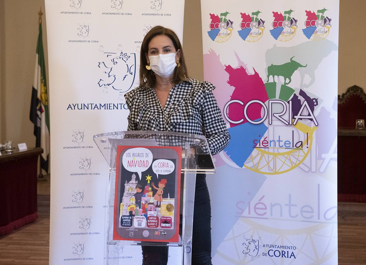 El Ayuntamiento presenta la campaña 'Los regalos de Navidad, en Coria los voy a comprar'