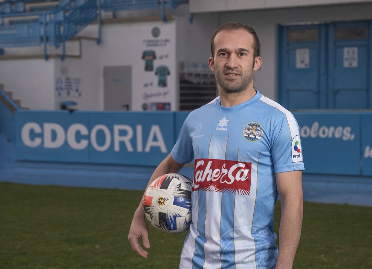 El jugador Chema del Coria alcanza la cifra de 150 goles con la elástica celeste