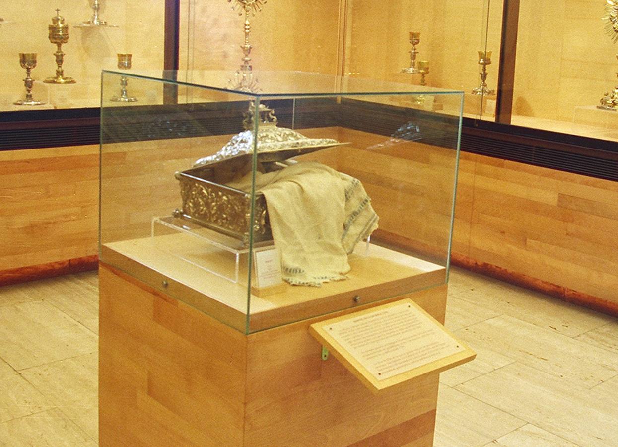 Un Jueves Santo sin desfiles procesionales pero con la espiritualidad y sentimiento de la Pasión del Señor