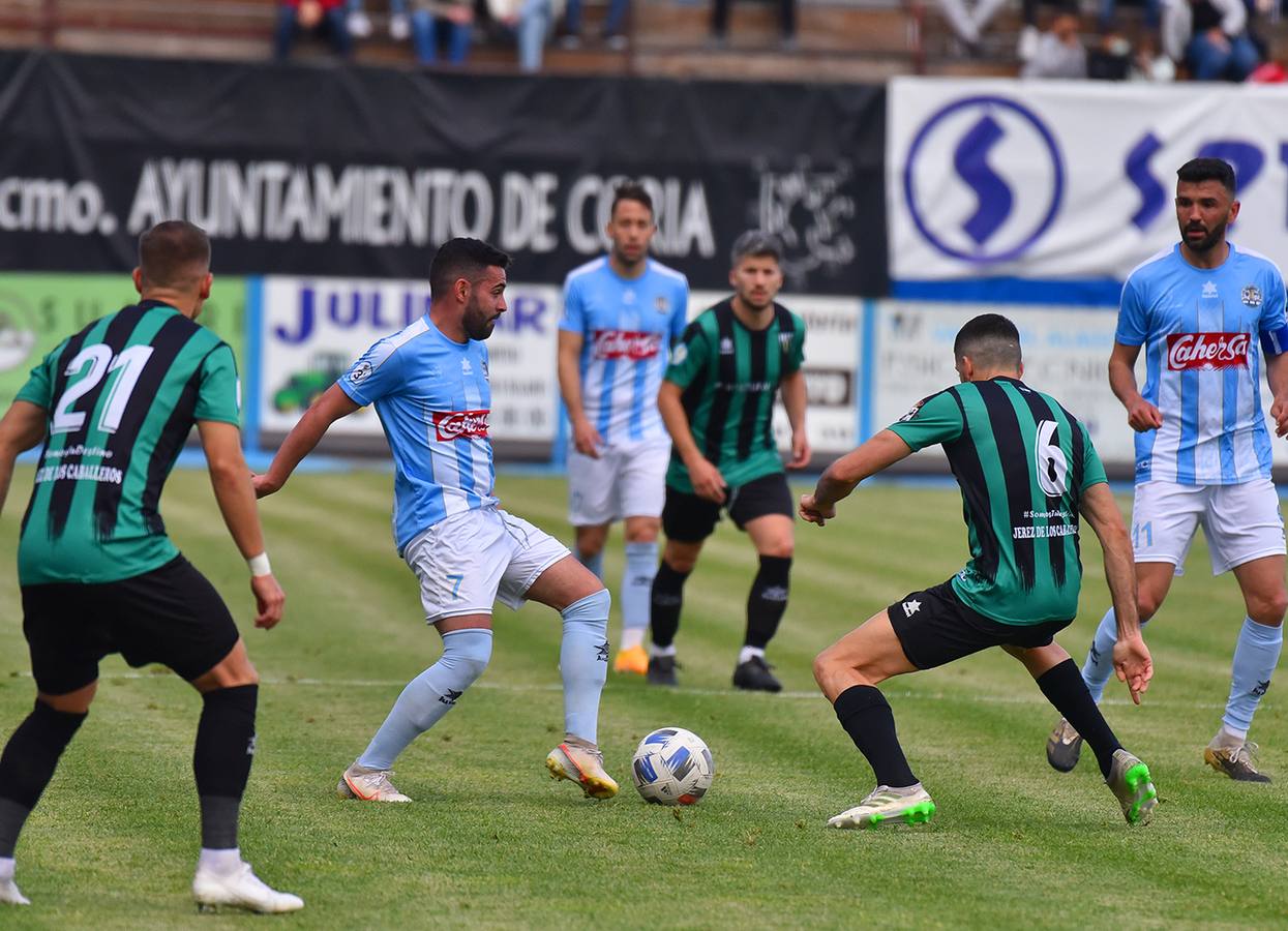 El Coria gana con autoridad