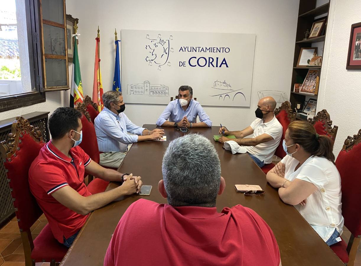 Coria apoyará e impulsará al sector taurino y defenderá nuestras tradiciones