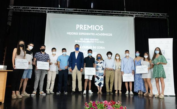 Entregados los premios a los Mejores Expedientes académicos de Bachillerato y Formación Profesional