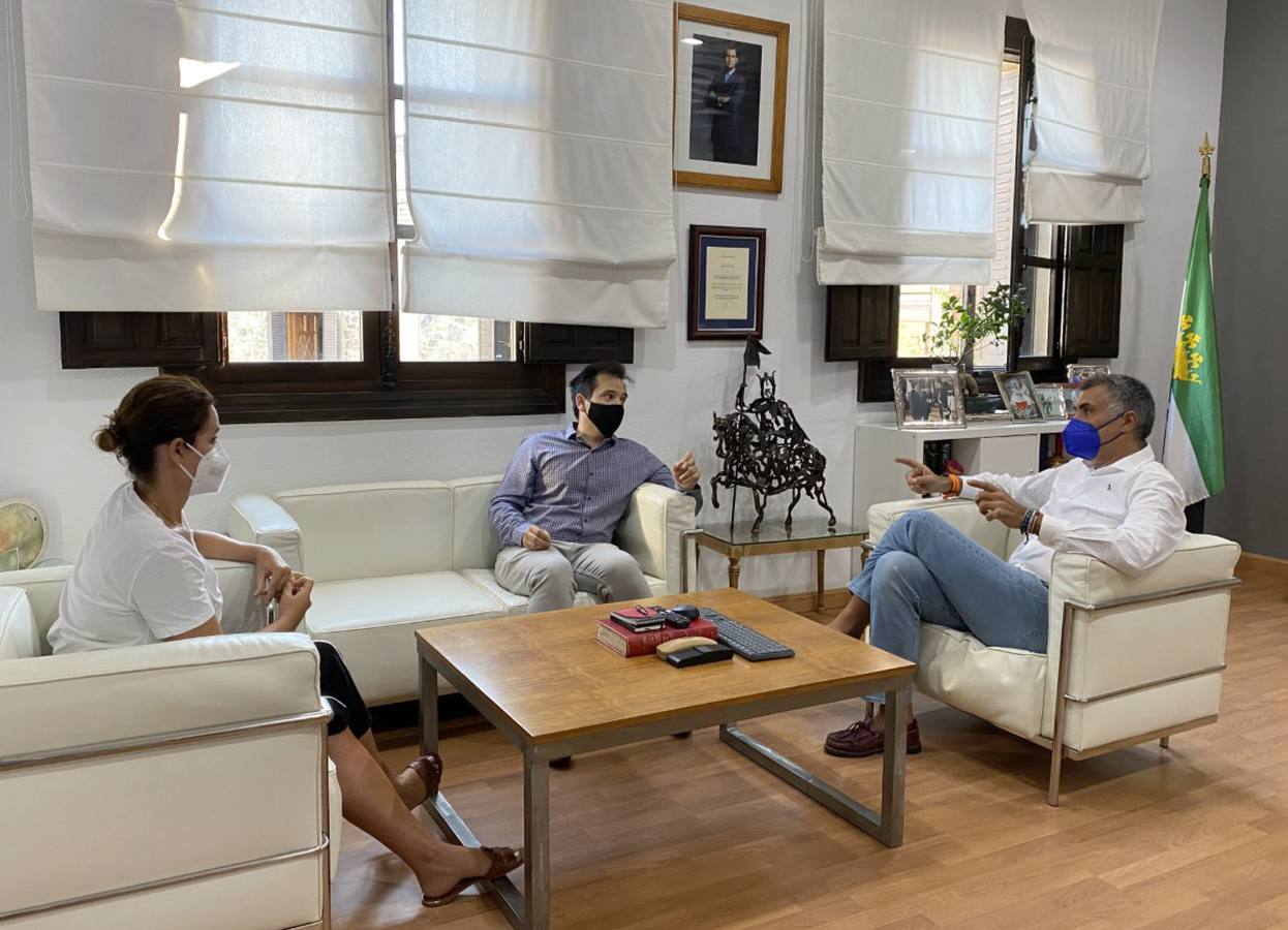 El alcalde pide tranquilidad a los empresarios de la ciudad