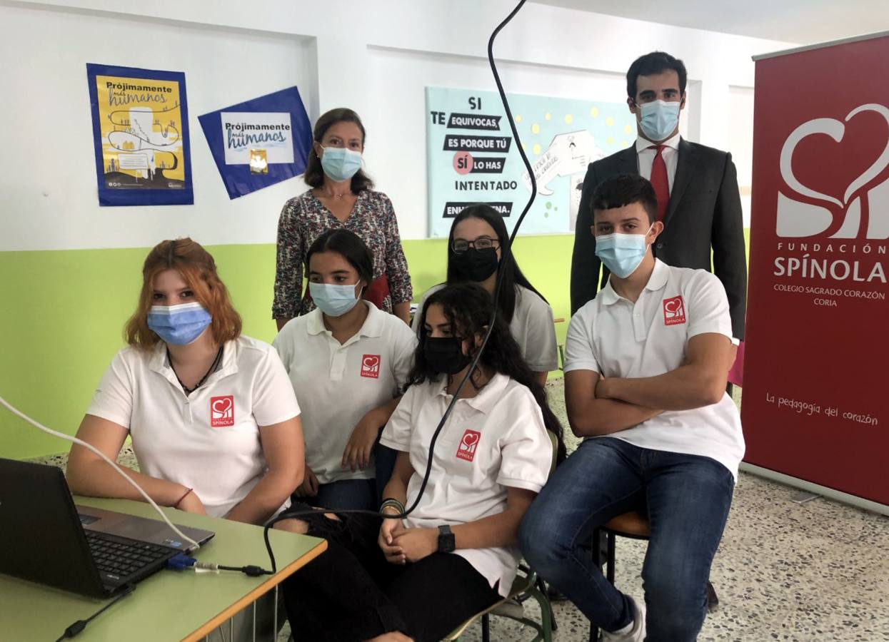 El colegio Sagrado Corazón de Coria disputará la final del concurso de Economía Financiera