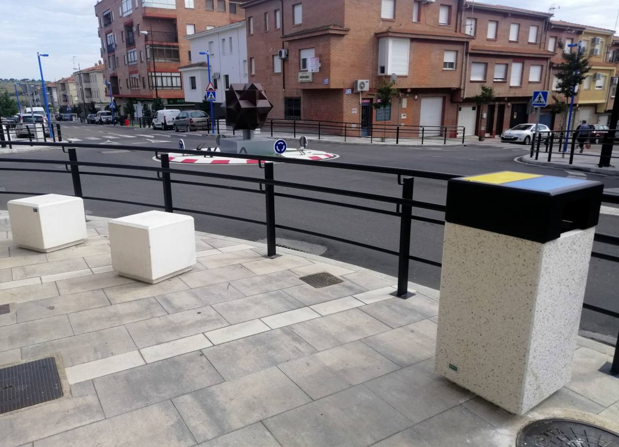 Coria cuenta con nuevo mobiliario urbano