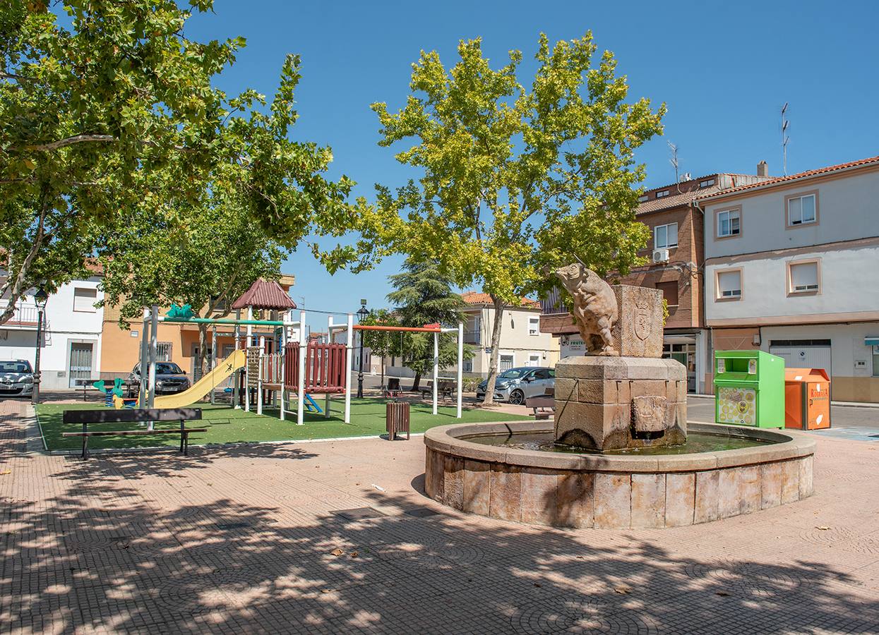 Sale a licitación la contratación de las obras de renovación y mejora de parques infantiles en Coria