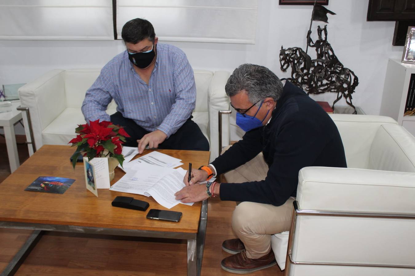Coria y Cilleros firman su convenio anual para garantizar y mejorar el Servicio Social de Base
