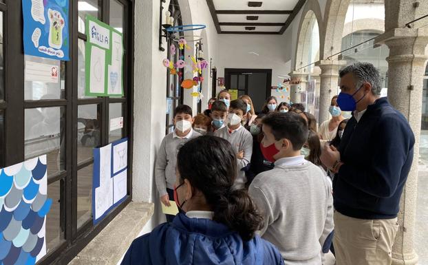 Alumnos del colegio Sagrado Corazón organizan una exposición sobre el agua