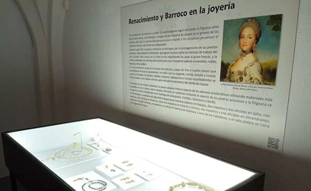 La exposición sobre joyería de filigrana cacereña del Museo de Cáceres cuenta con piezas procentes de la Catedral de Coria