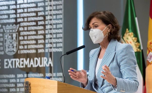 Carmen Calvo recibe hoy en el anfiteatro del Ave María uno de los Premios Adela Cupido