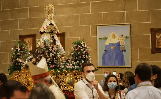 La Patrona ya se encuentra en la iglesia de Santiago