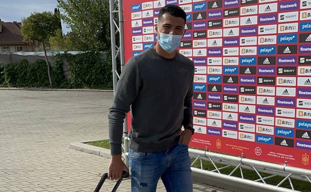Pedro Porro ya se encuentra en la concentración de la Selección Española