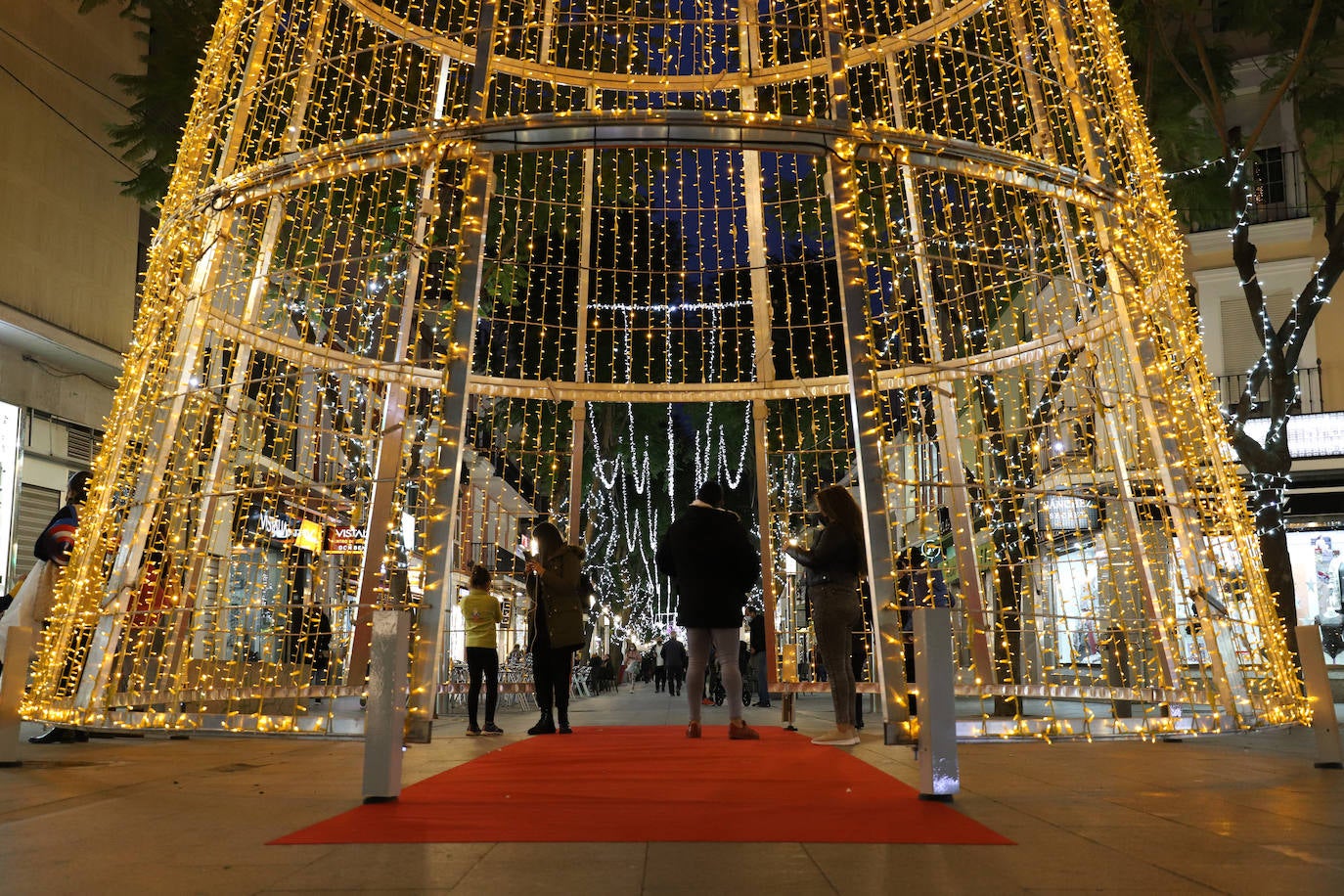 El presupuesto para el alumbrado navideño se eleva a 69.918 euros