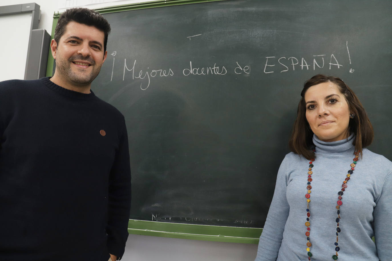 Susana Díaz y Julio Carmona, dos profesores de sobresaliente