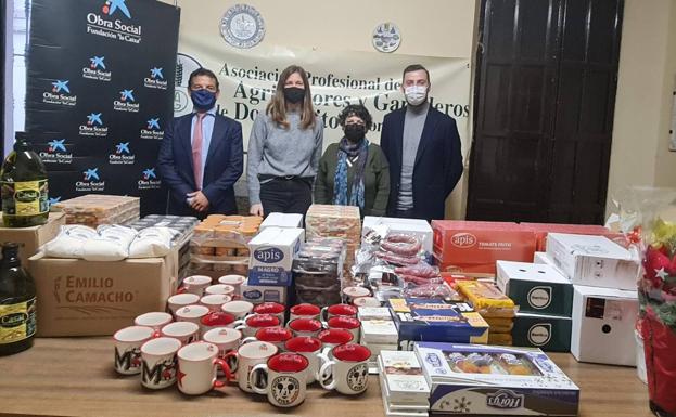 Cestas de Navidad para las familias necesitadas de Don Benito