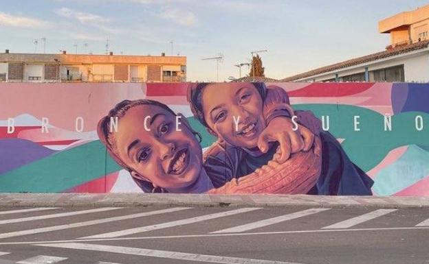 El 'museo' al aire libre de Don Benito sigue creciendo con «Bronce y Sueño»
