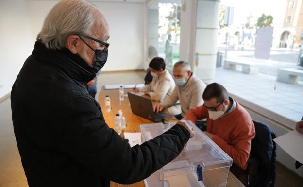 El referéndum sobre la fusión de Don Benito y Villanueva alcanza ya los 5.260 votos