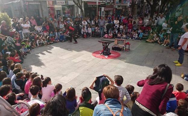 El festival regresa a calles y plazas con magos nacionales e internacionales. /E. D.