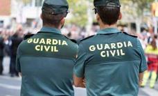 La Guardia Civil detiene en Monesterio a un vecino de Don Benito con varias bellotas de hachís