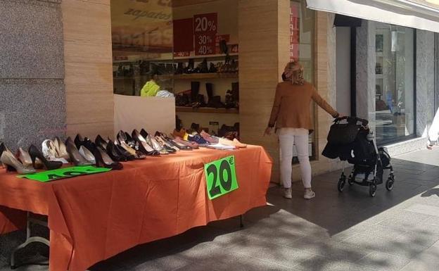 El comercio local sale hoy a la calle con el mercadillo outlet