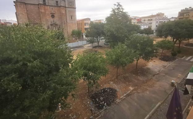 La plaza de España se cortará de forma puntual al tránsito peatonal por las obras