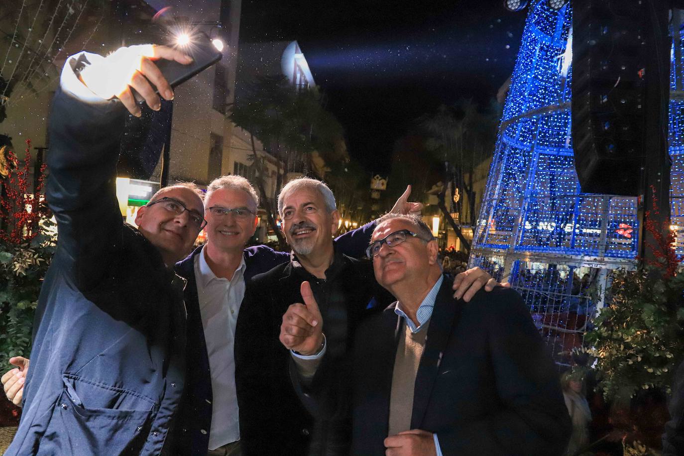 Carlos Sobera enciende la Navidad en Don Benito