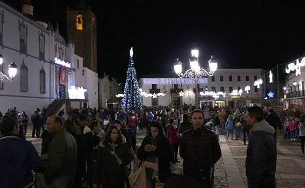 Fregenal de la Sierra luce un renovado alumbrado navideño