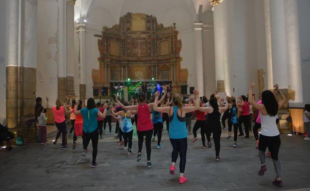 Masterclass de zumba en el Espacio de Creación Joven