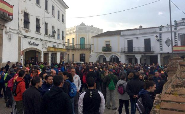 Cerca de un millar de personas disfrutan en Fregenal de la Sierra de la XI Ruta del Jamón y la Dehesa