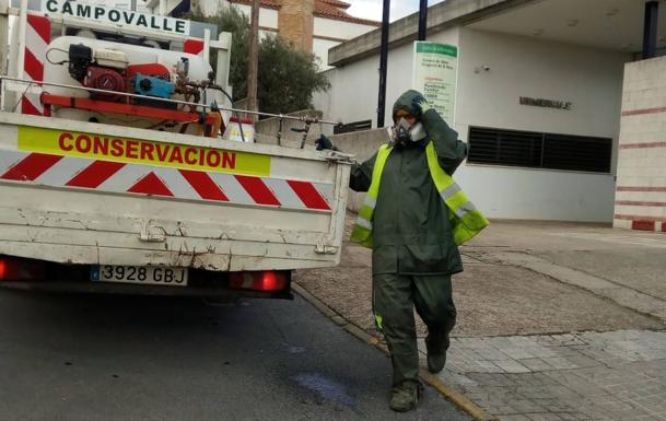 Desinfección preventiva por las calles de Fregenal