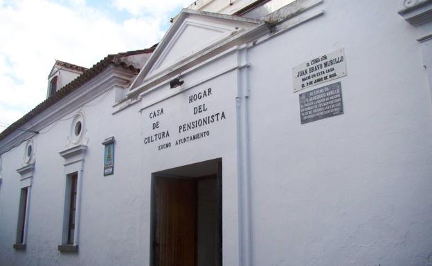 El Ayuntamiento presenta varios cursos para mayores