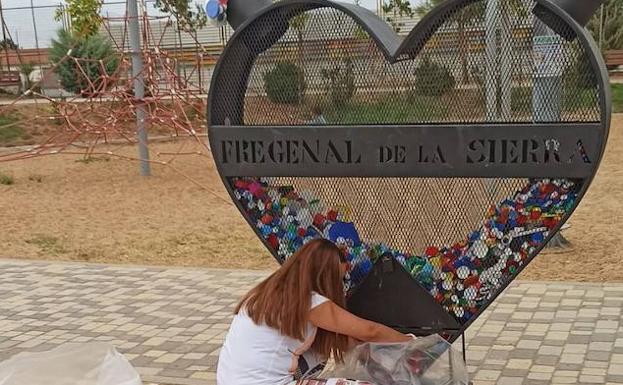 El corazón de Fregenal sigue recogiendo tapones