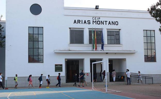 Los frexnenses vuelven a las aulas adaptandose a las medidas sanitarias