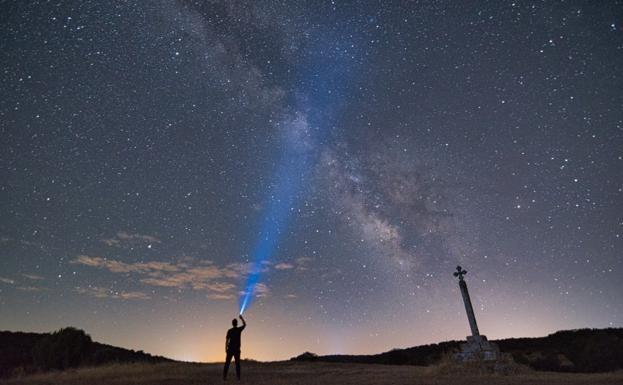 El Complejo «entre Encinas y Estrellas» organiza una vista de las estrellas de las Perseidas