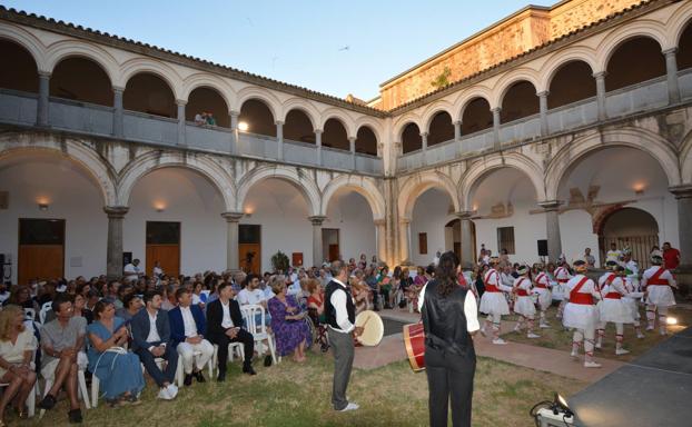 La Danza de la Salud abrió el acto de homenaje a Juan Ignacio Márquez 