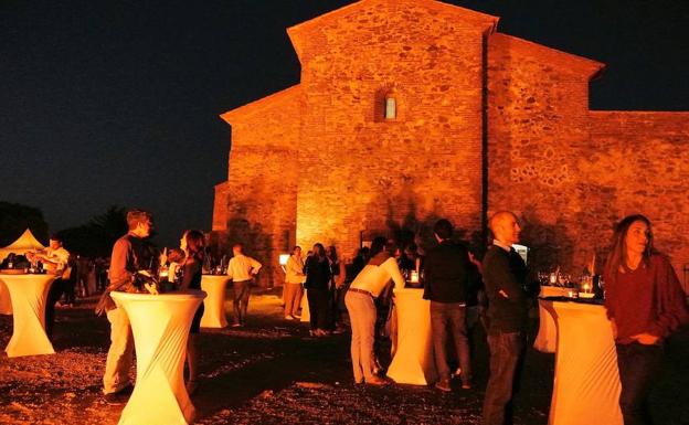La III Muestra 'Gastro Star', en la que se podrá cenar en Tentudía bajo las estrellas, será el 27 de julio