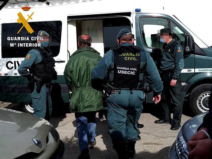 Desarticulados tres puntos de venta de drogas en Fuente de Cantos