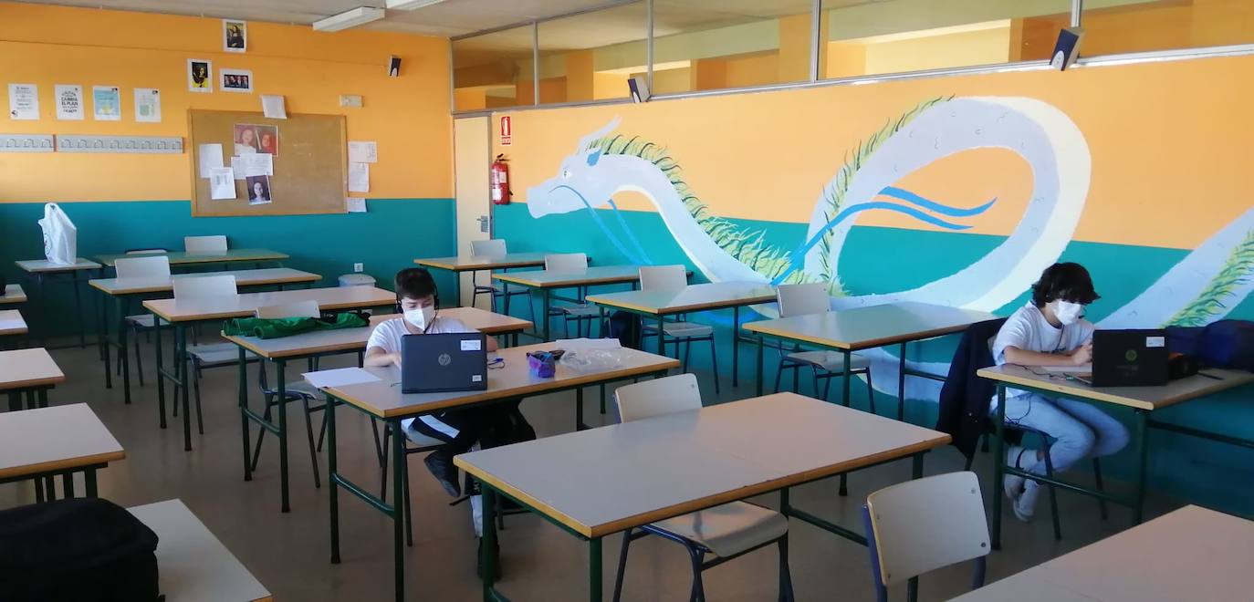 Tres alumnos de 2º de ESO participan en la fase autonómica de las Olimpiadas Matemáticas