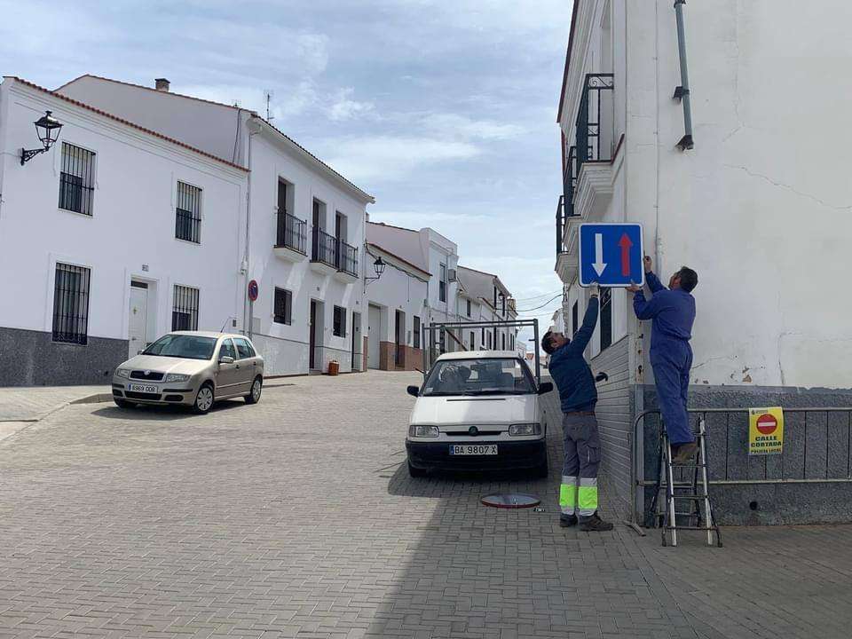 Cambio de señalización para nuevo acceso desde calle Valencia