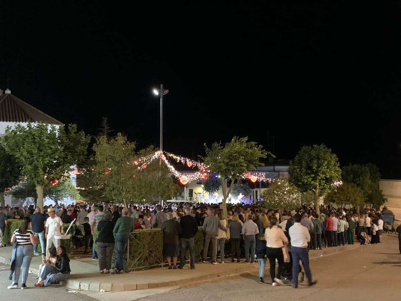 El concierto de Ecos del Rocío se desarrolla con normalidad