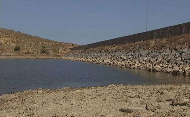El Ministerio propone la interconexión de los embalses de Los Molinos y Tentudía