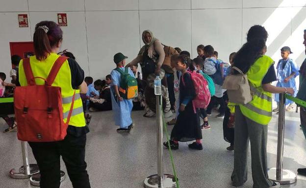 Los niños y niñas saharauis del programa Vacaciones en Paz han llegado este lunes a Extremadura