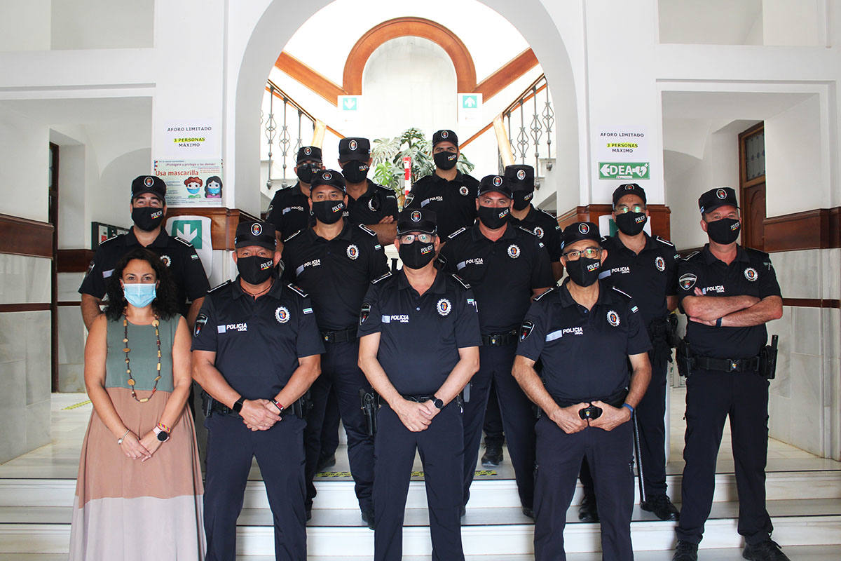 La Policía Local estrena nuevo uniforme