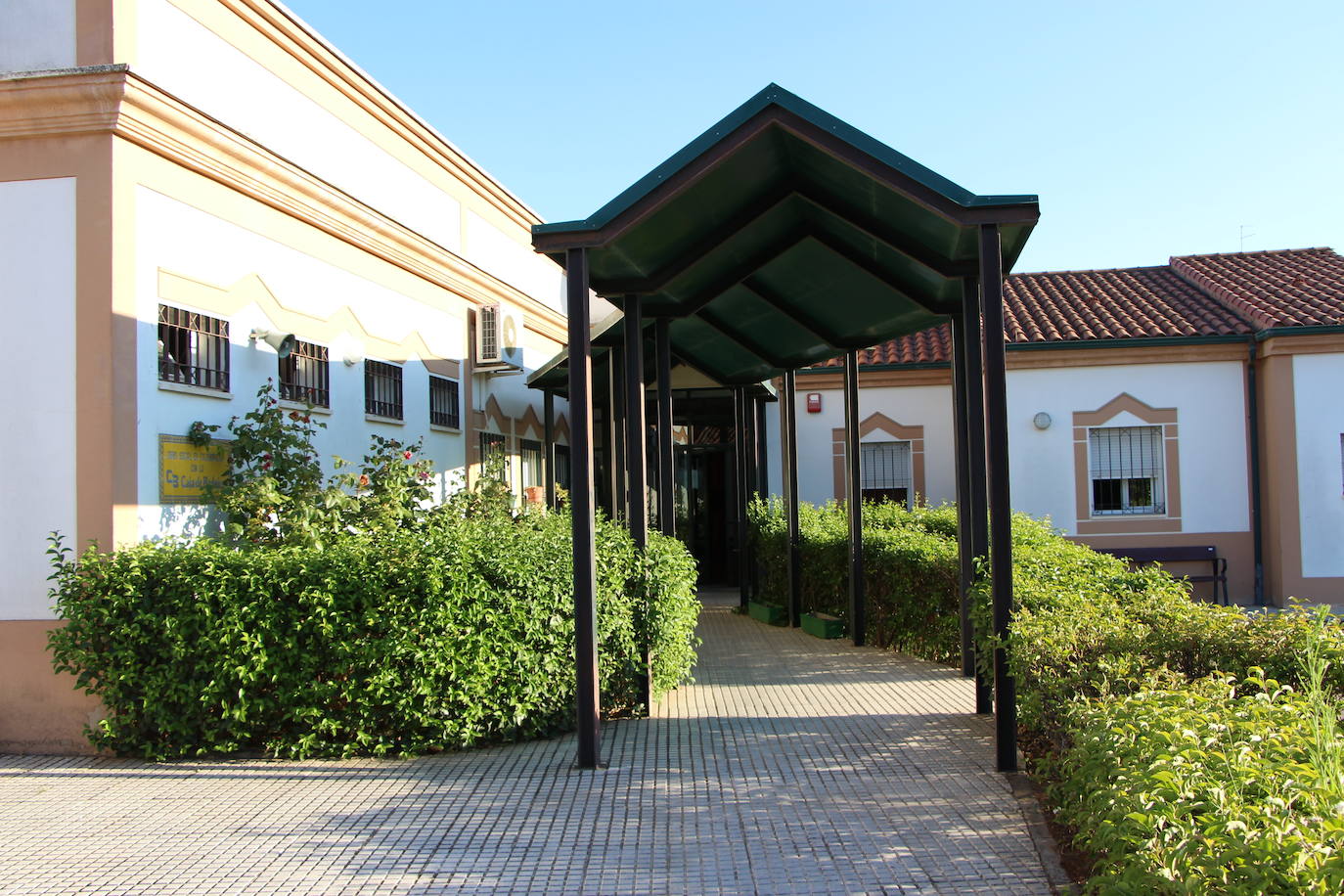 Una trabajadora de la Residencia de Mayores da positivo por covid-19