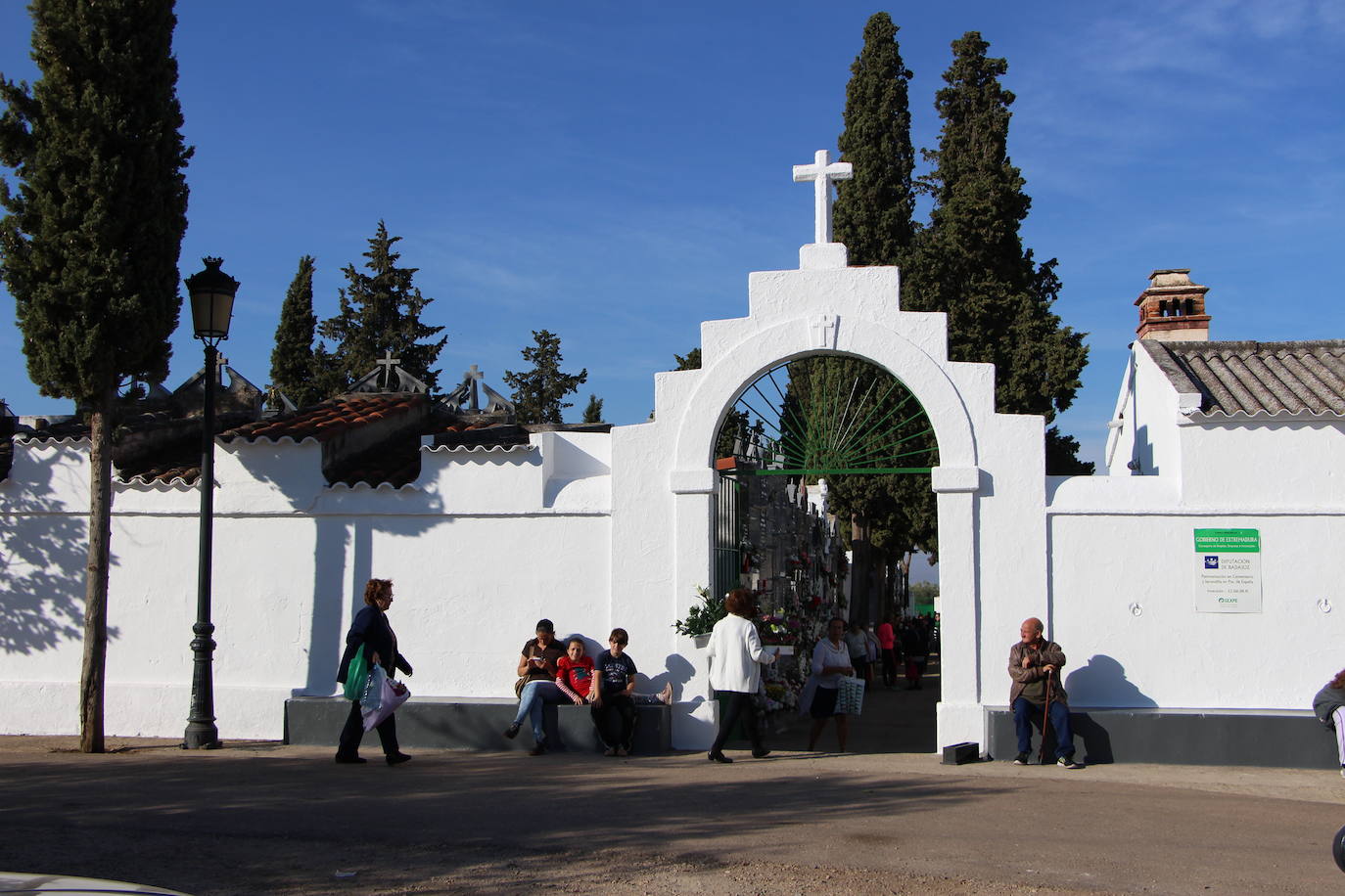En Guareña, los muertos no están solos