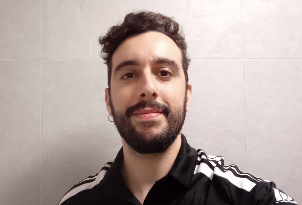 Adrián López debuta como escritor con '24 Horas'