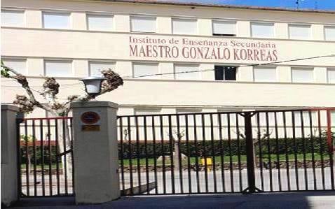 Denuncian que la Junta suprime 14 plazas en el IES M. Gonzalo Korreas